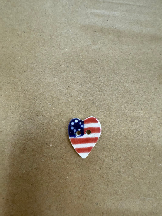 Flag heart button by Mill Hill