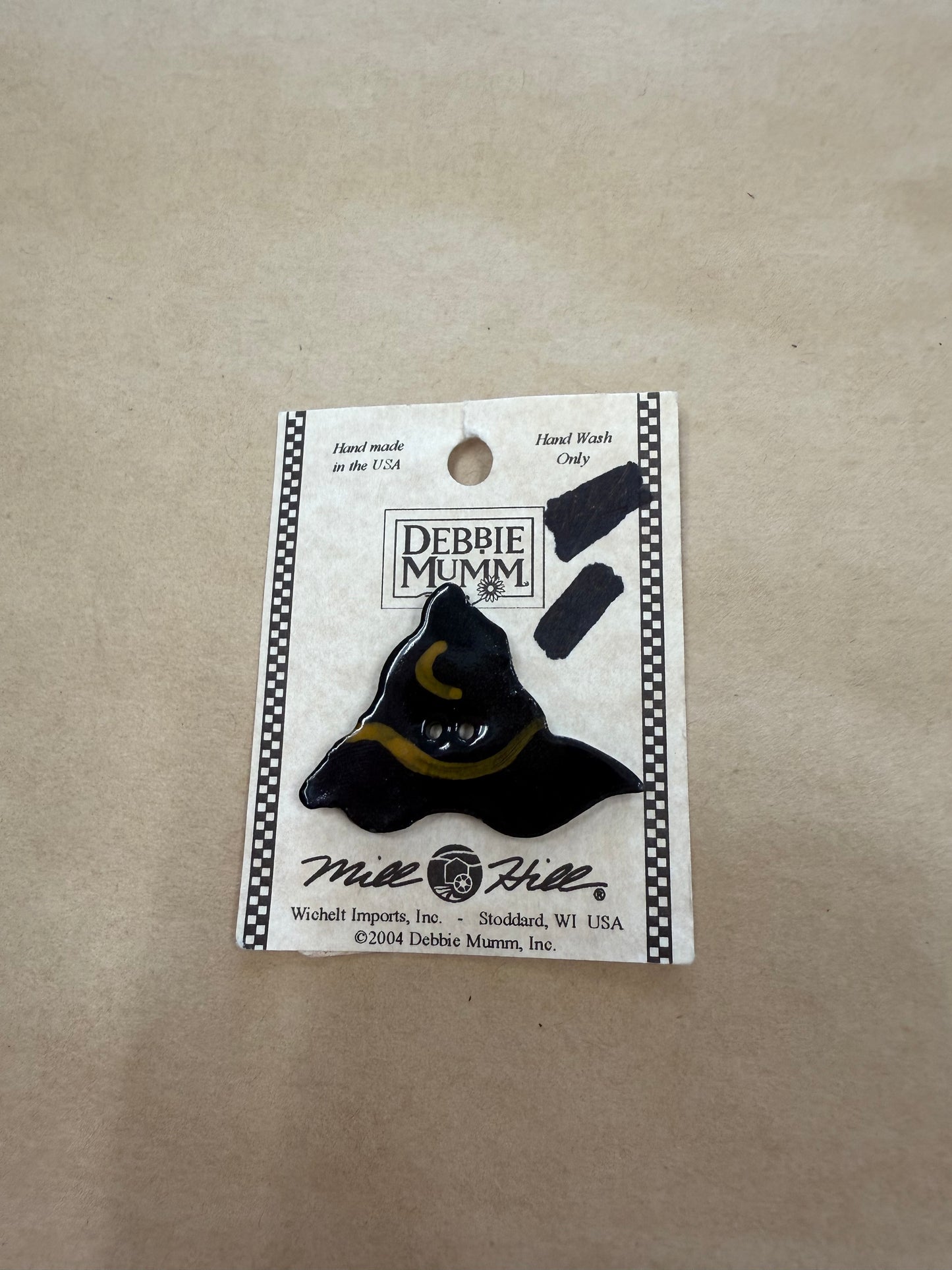 Witch Hat Button 43058 Debbie Mumm by Mill Hill