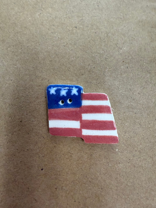 Flag button (Large)  by Mill Hill