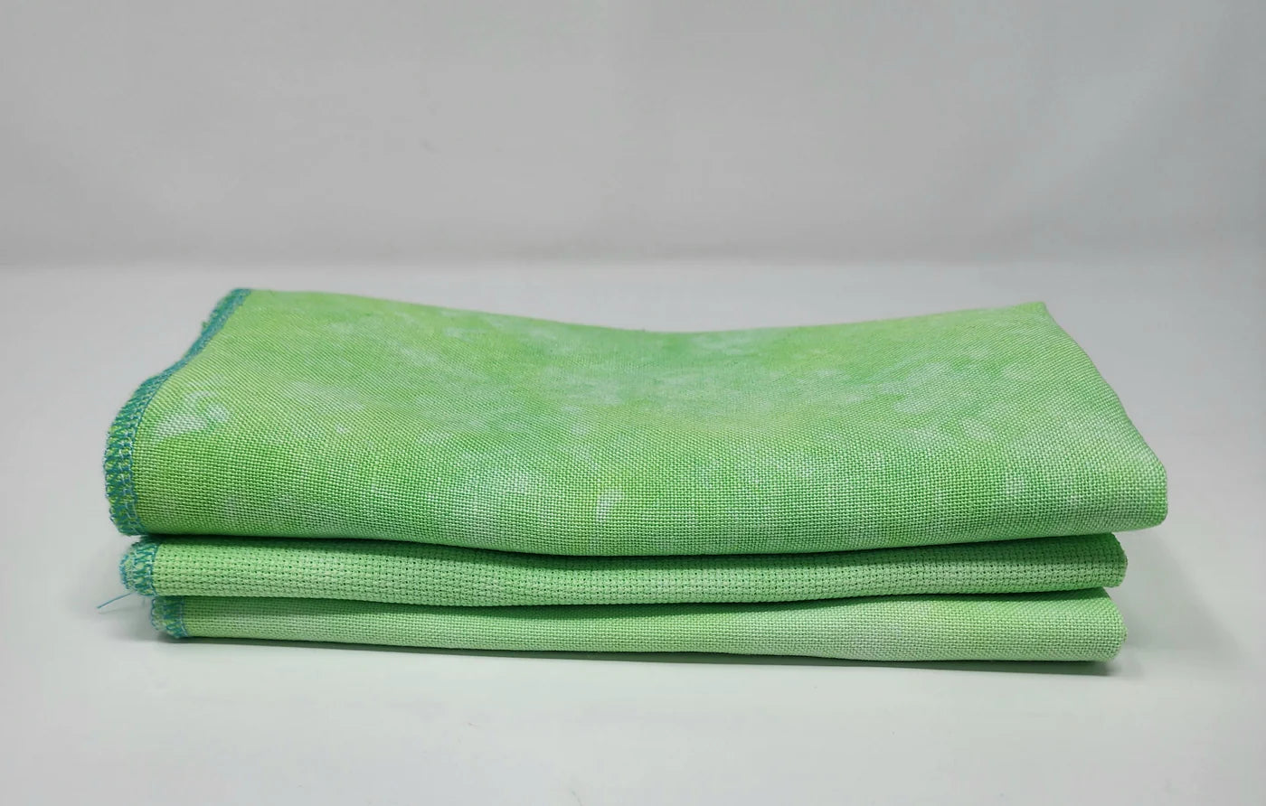 16 ct Aida - Glow Worm by Be Stitch Me